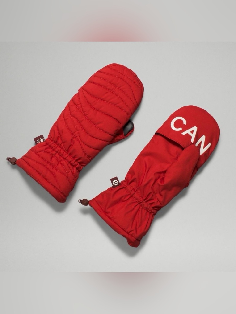 Lululemon Brand New Team Canada Quilted Mittens on String. XS/S